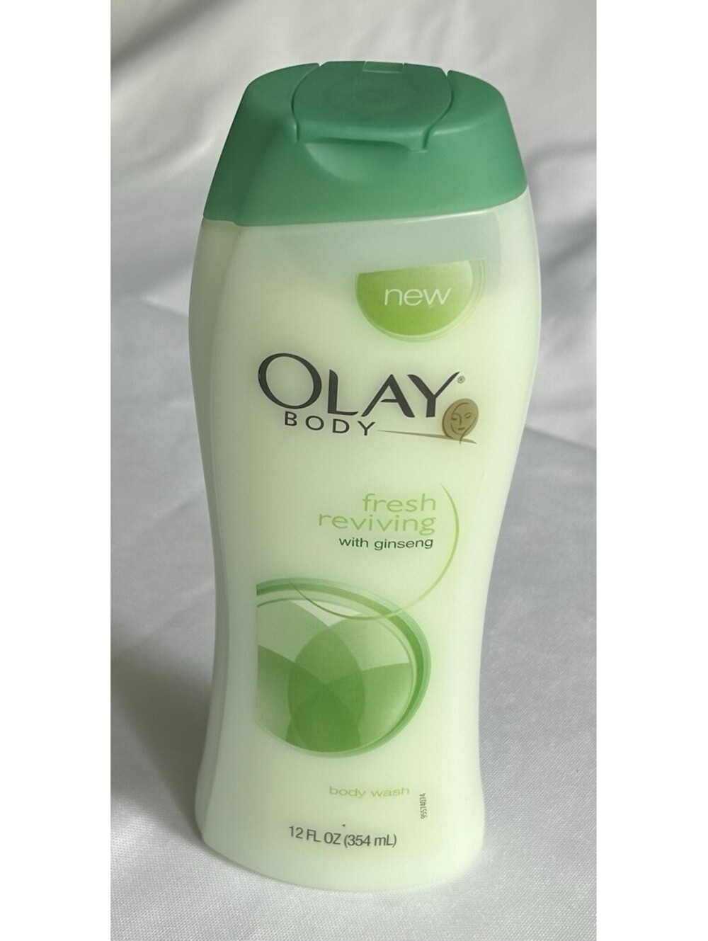 New Discontinued OLAY Fresh Reviving With Ginseng Body Wash, 12 fl oz